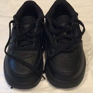 Toddlers black air ones never worn